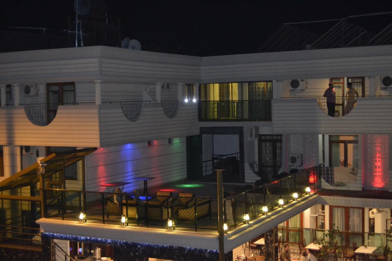 Britannia Hotel Village كمر المظهر الخارجي الصورة