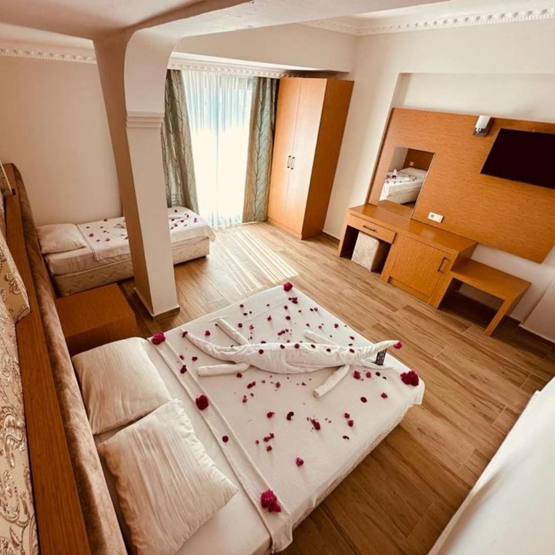 Britannia Hotel Village كمر المظهر الخارجي الصورة